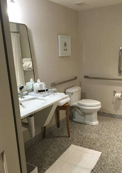  - Hanover Inn Dartmouth