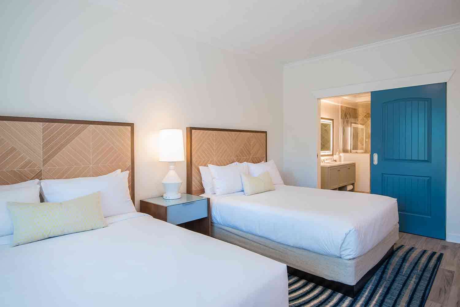 Double Queen Guestroom