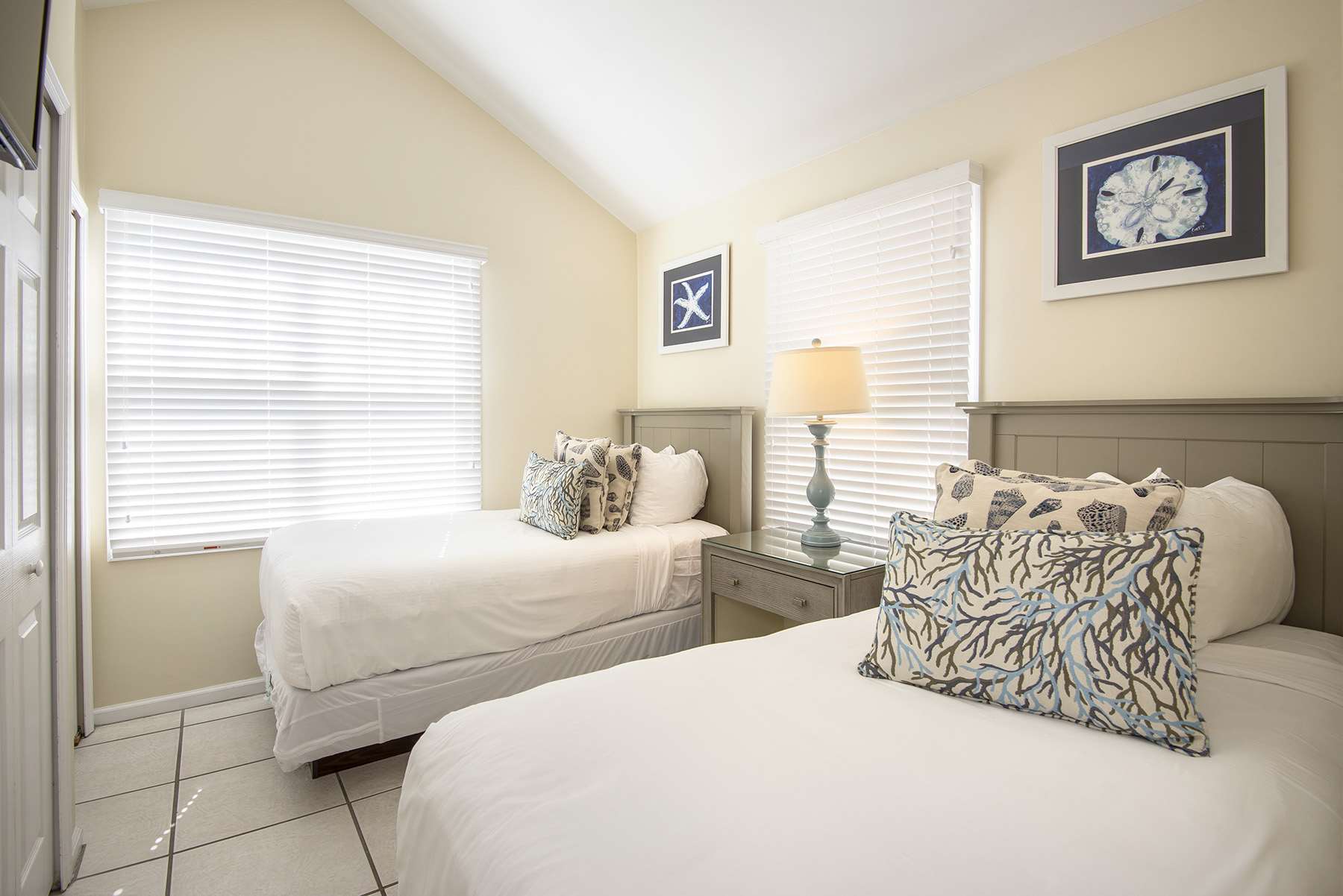 2 bedroom Townhome Villa