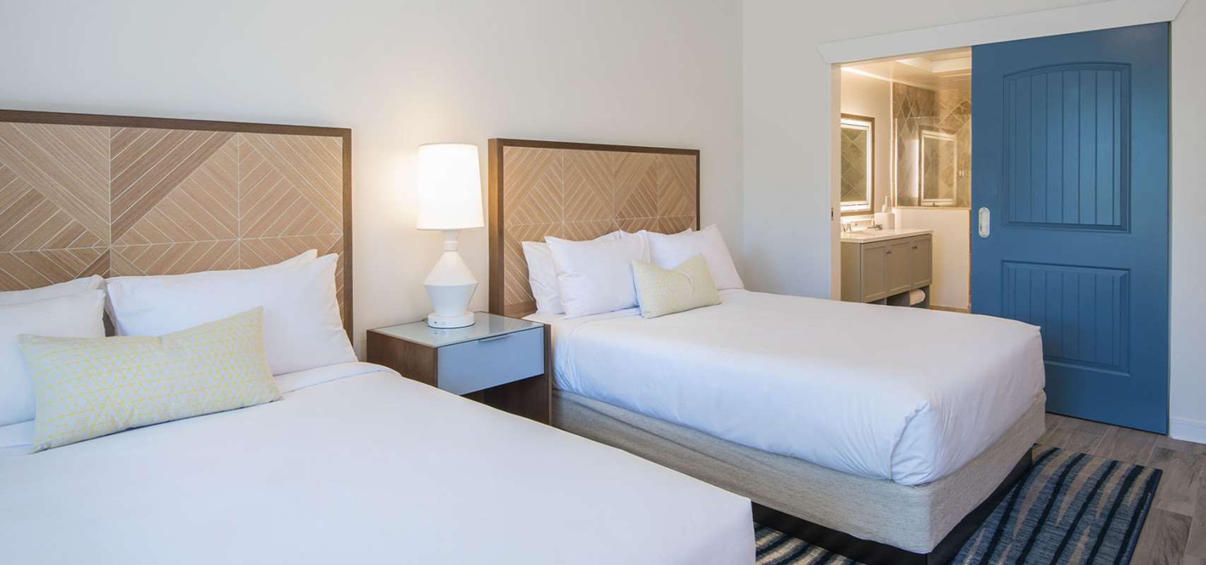 HAWKS CAY GUEST ROOM QUEENS TH SLEEPER
