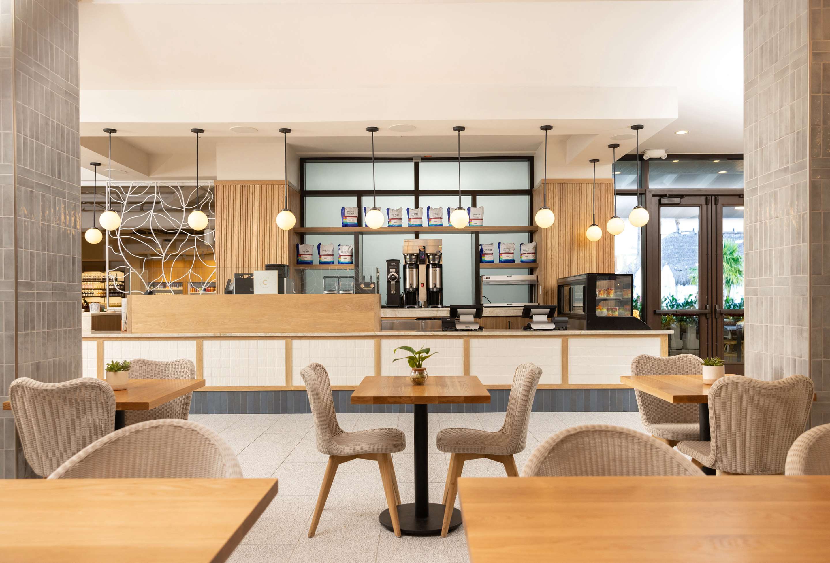 Hawks Cay Cafe | Hawks Cay Resort