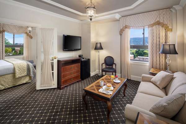 Suite - Historic Hotel Bethlehem