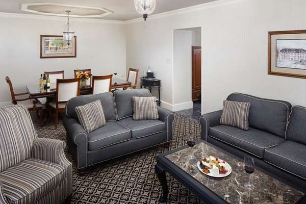 Suite - Historic Hotel Bethlehem