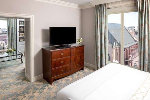 Suite - Hotel Bennett Charleston - I-26, Exit 221B