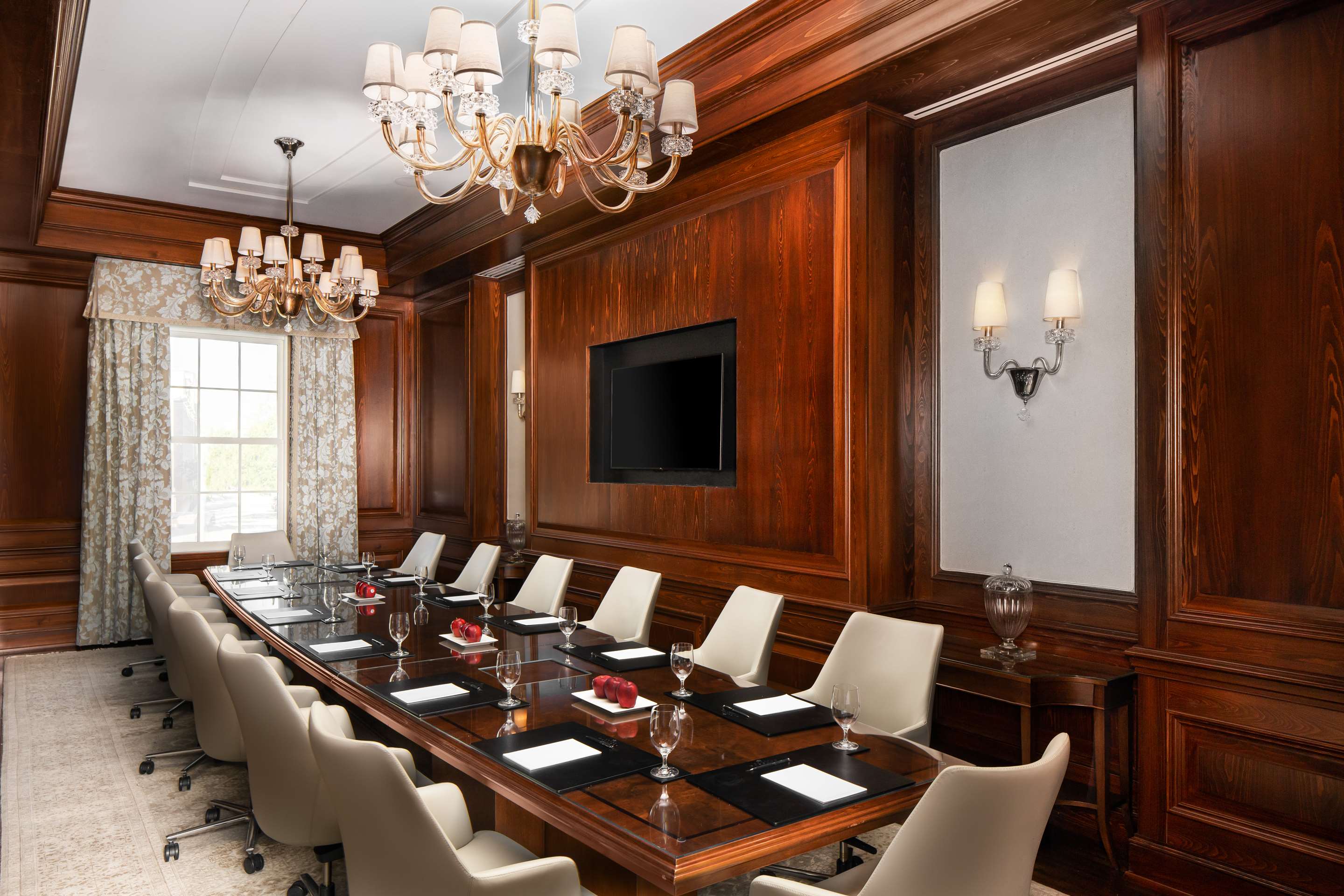 Washington Boardroom | Hotel Bennett