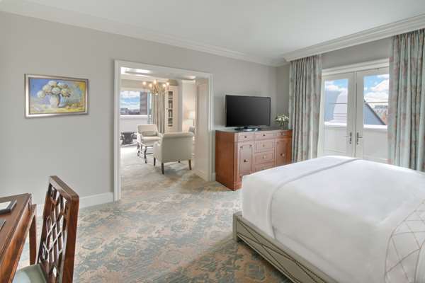 Suite - Hotel Bennett Charleston - I-26, Exit 221B