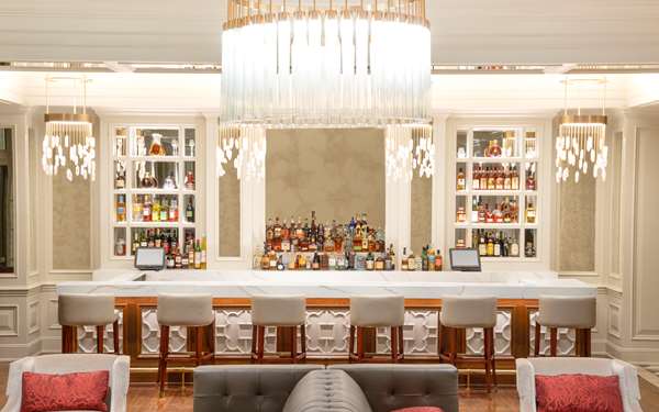 Bar - Hotel Bennett Charleston - I-26, Exit 221B