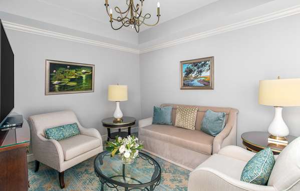 Suite - Hotel Bennett Charleston - I-26, Exit 221B