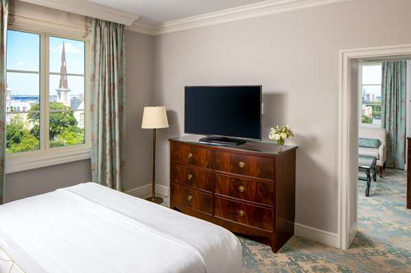 Suite - Hotel Bennett Charleston - I-26, Exit 221B