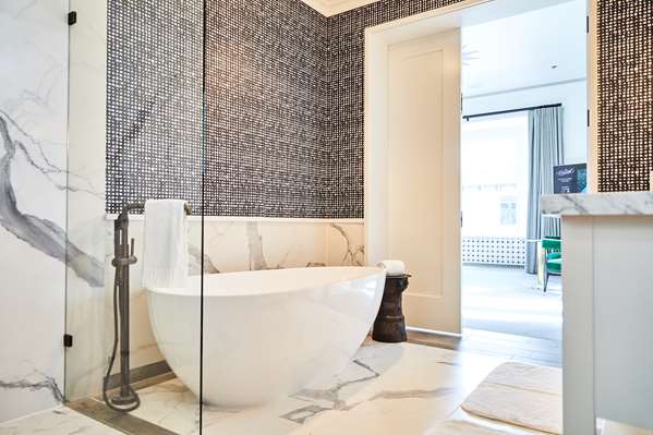 Suite - Hotel Californian West Beach Santa Barbara