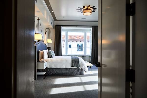 Suite - Hotel Californian West Beach Santa Barbara