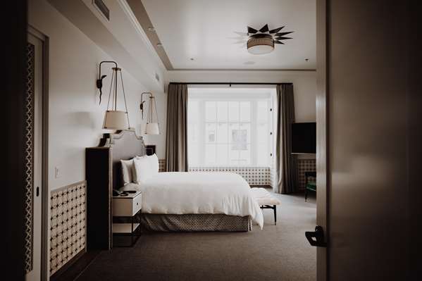 Suite - Hotel Californian West Beach Santa Barbara