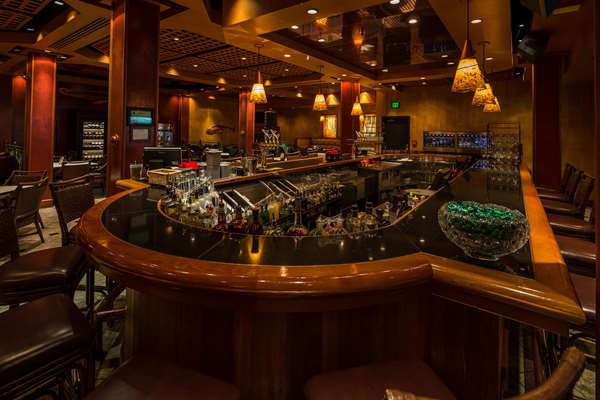 Bar - Hotel Captain Cook Anchorage