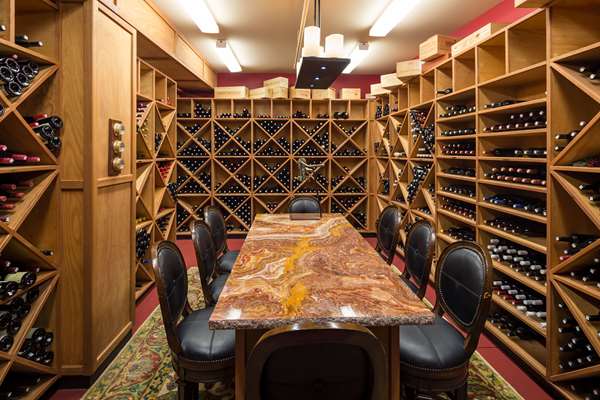 Restaurant - Hotel Captain Cook Anchorage