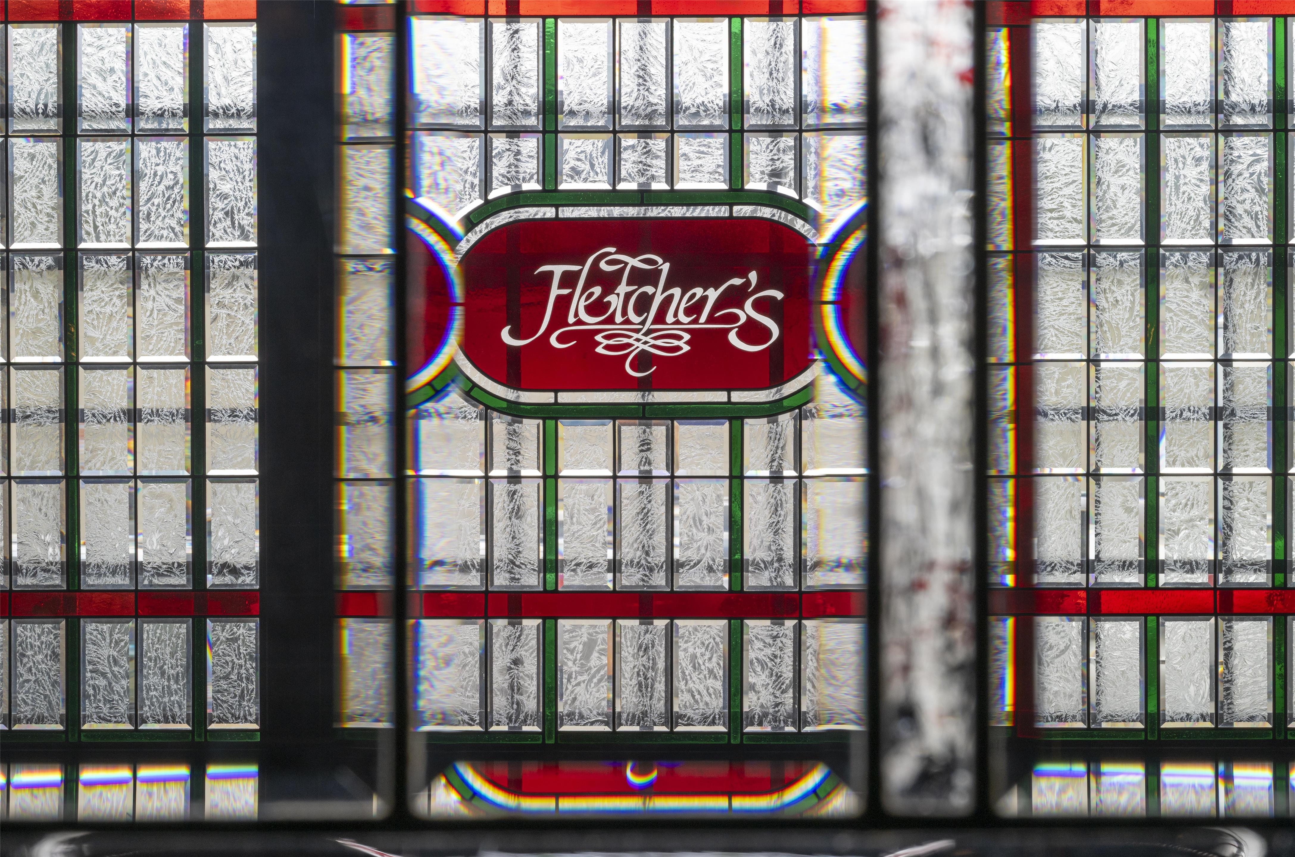 MVC Hotel Captain Cook Lobby Fletchers Stained Glass Photo Michelle Chaplow | Hotel Captain Cook