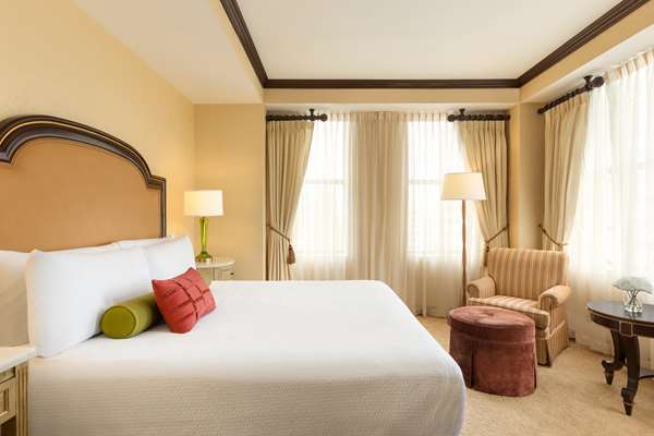 Suite - Hotel du Pont Wilmington - I-95, Exit 7