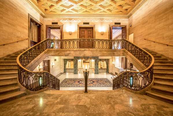  - Hotel du Pont Wilmington - I-95, Exit 7