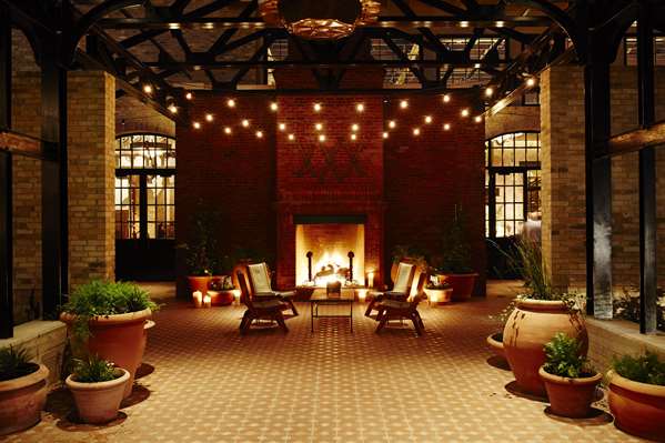  - Hotel Emma San Antonio - I-35, Exit 158