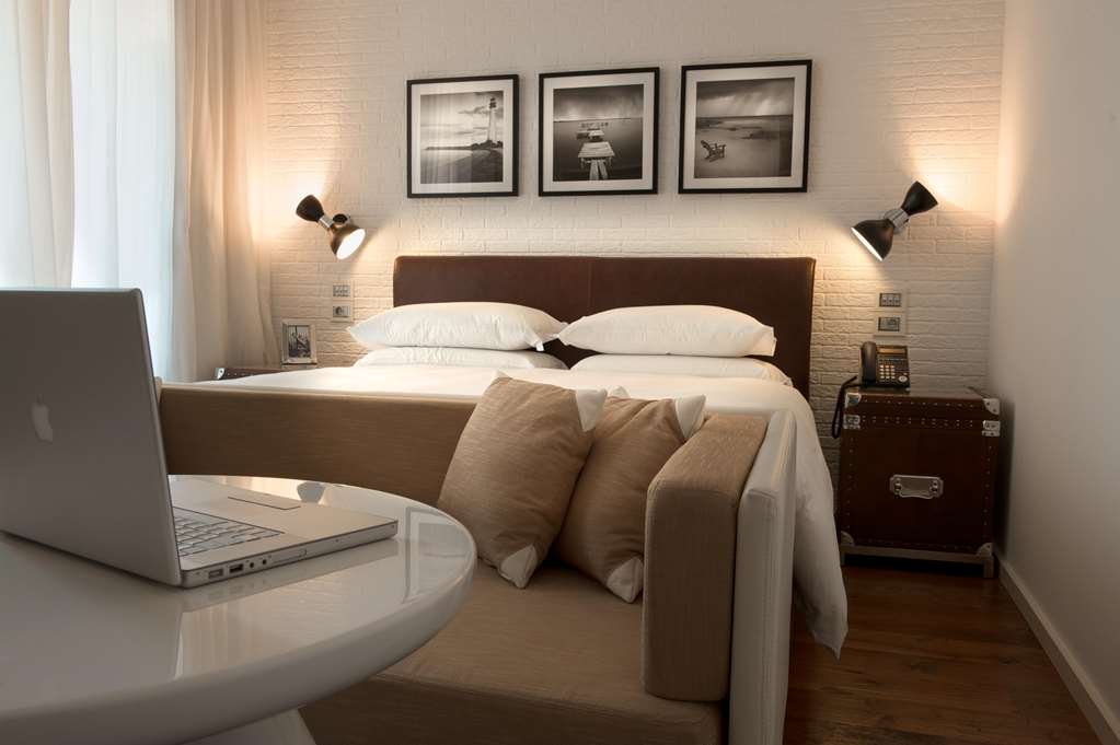 HOTEL EXCELSIOR SPA AND LIDO-guestroom-Guest Room,Bed,On-Site.jpg