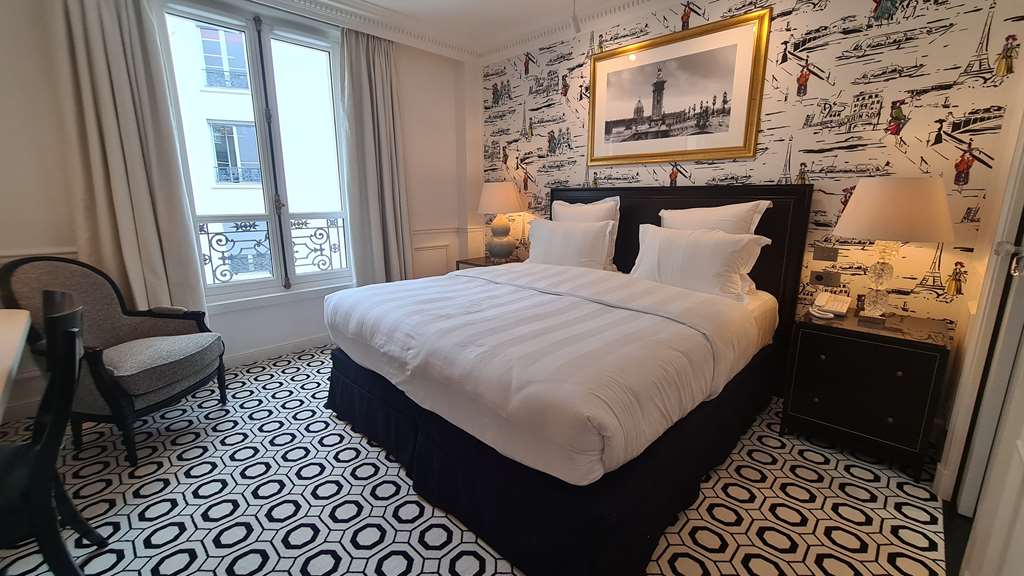 Guest photo