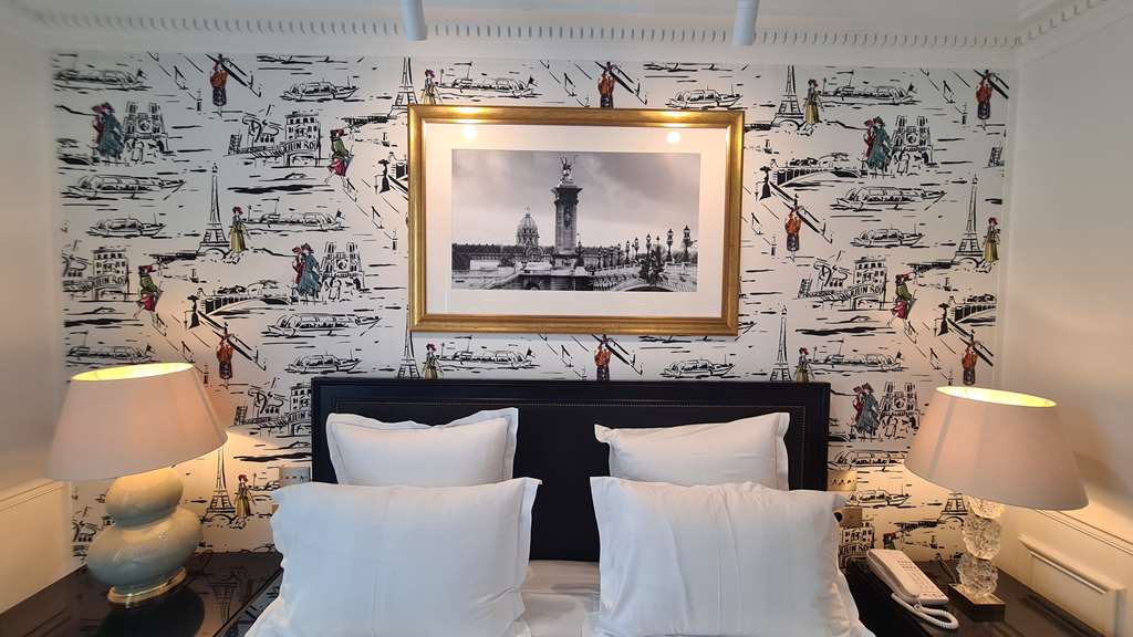 Guest photo