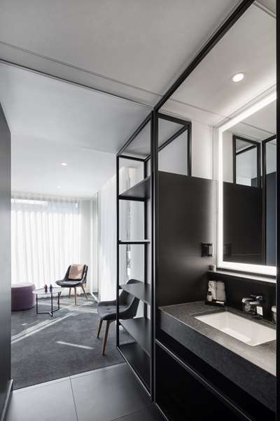 Suite - Hotel Monville Downtown Montreal