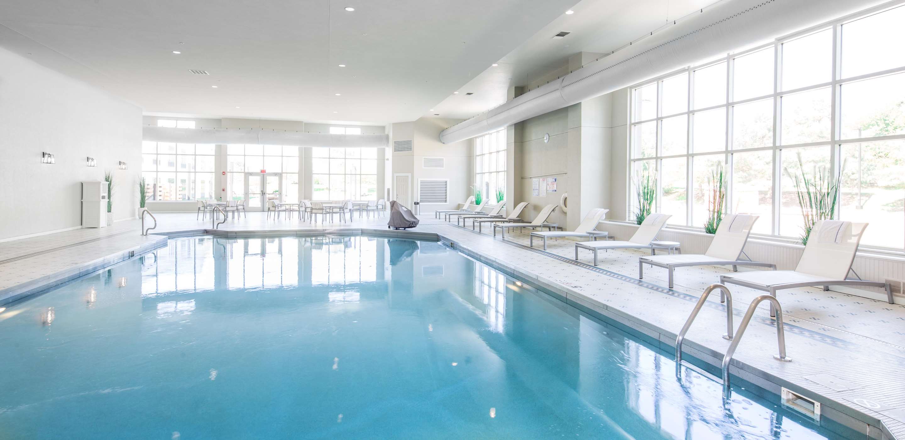 Property amenity | Hotel Renovo Des Moines Urbandale,Tapestry Collection Hilton