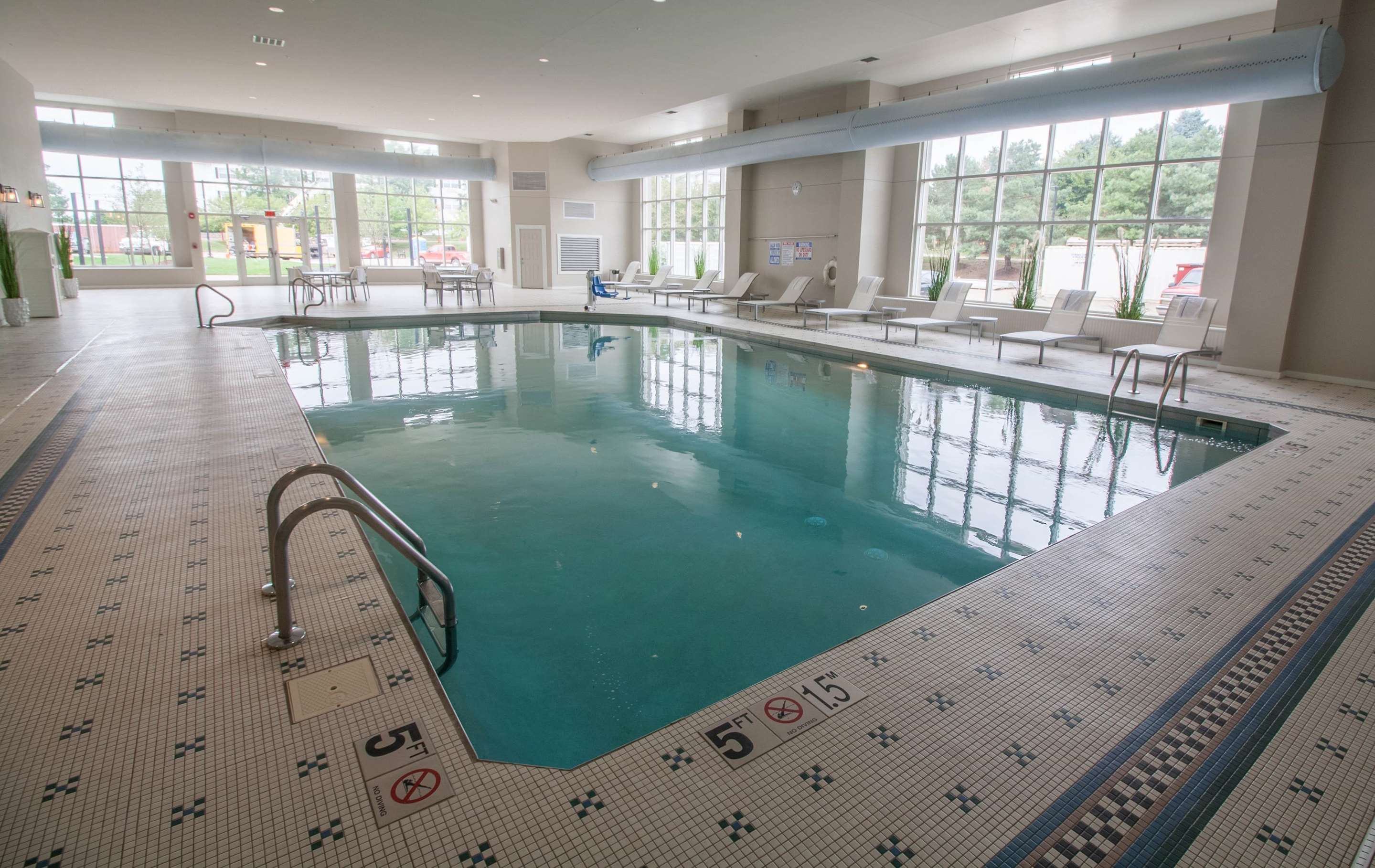 Pool view | Hotel Renovo Des Moines Urbandale,Tapestry Collection Hilton