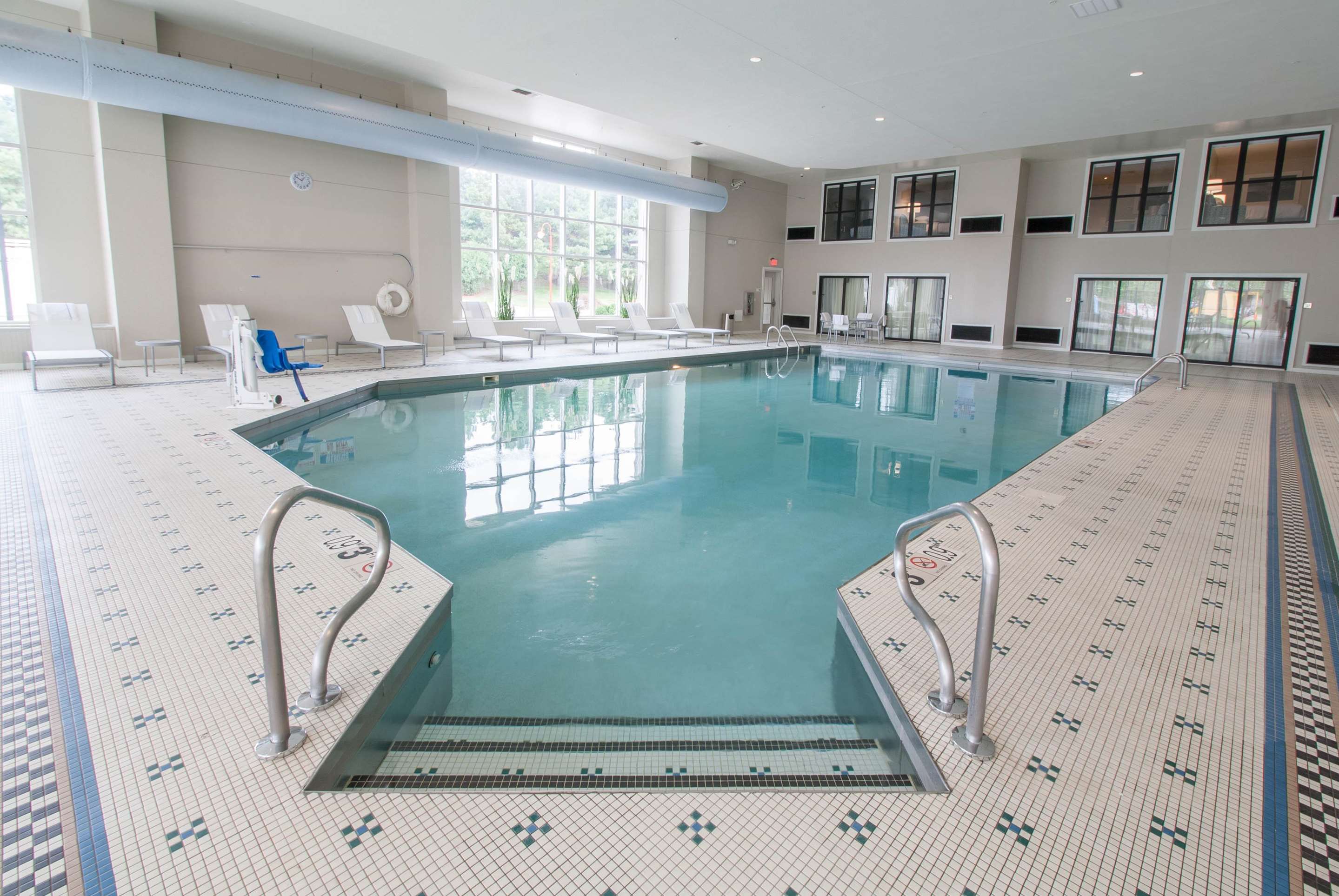 Pool view | Hotel Renovo Des Moines Urbandale,Tapestry Collection Hilton