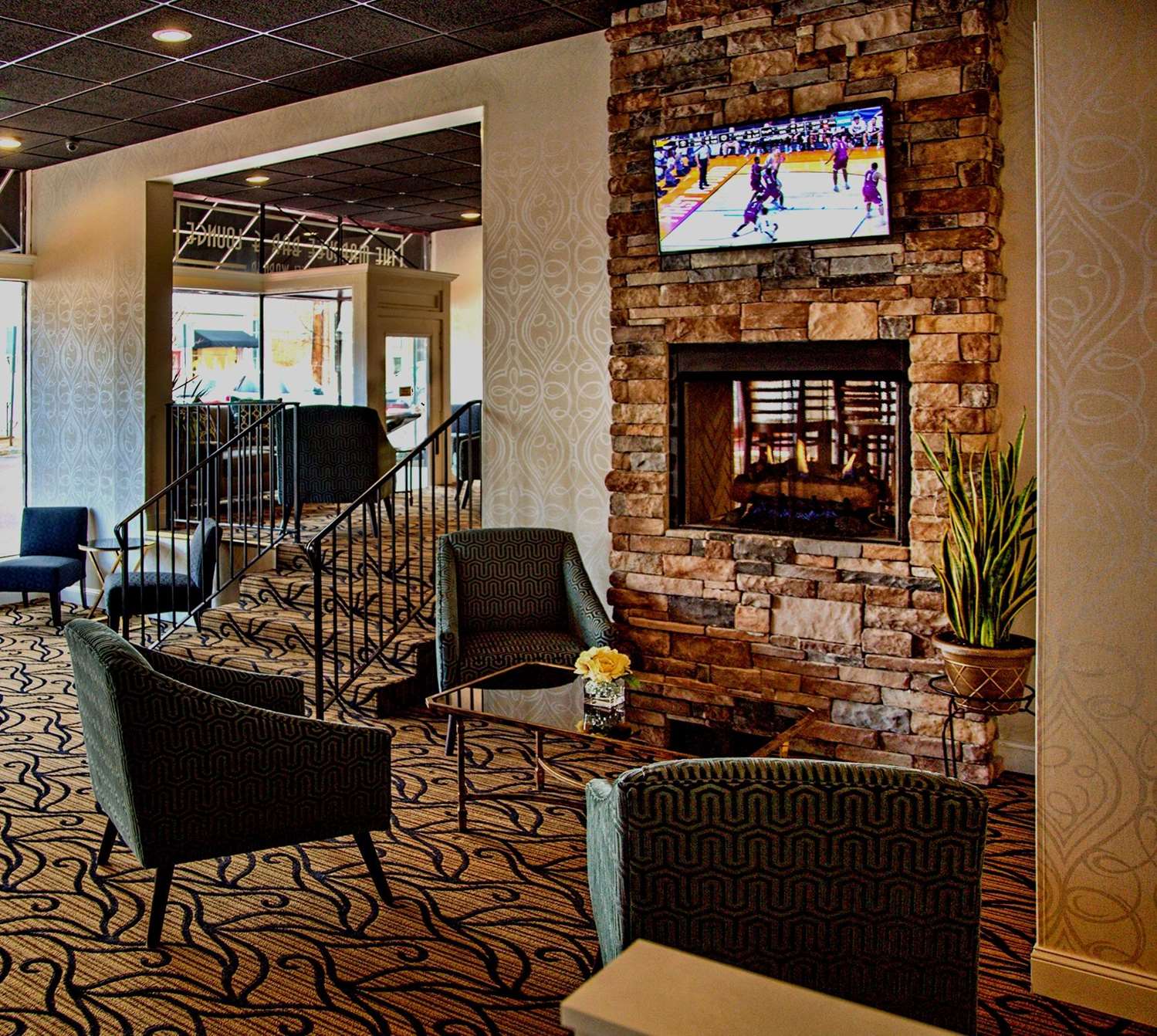 Hotel Warner West Chester, PA See Discounts