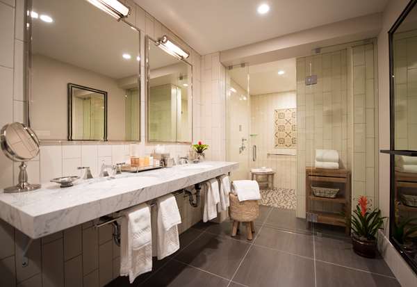 Suite - La Valencia Hotel La Jolla