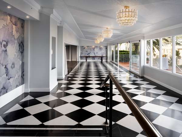  - La Valencia Hotel La Jolla