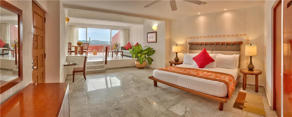 Las Brisas Huatulco-guestroom-Guest Room,Suite,On-Site.jpg