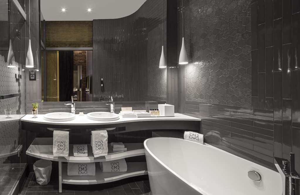 MONUMENT HOTEL - Photo 40