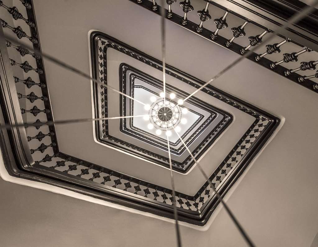 MONUMENT HOTEL - Photo 49