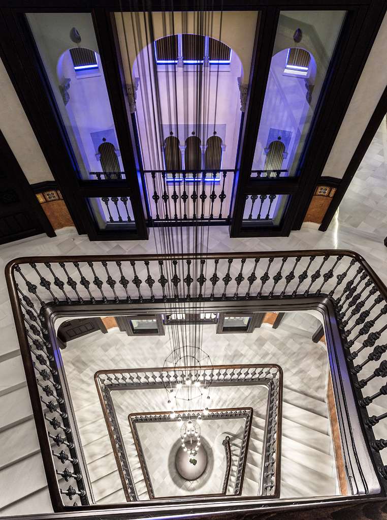 MONUMENT HOTEL - Photo 10