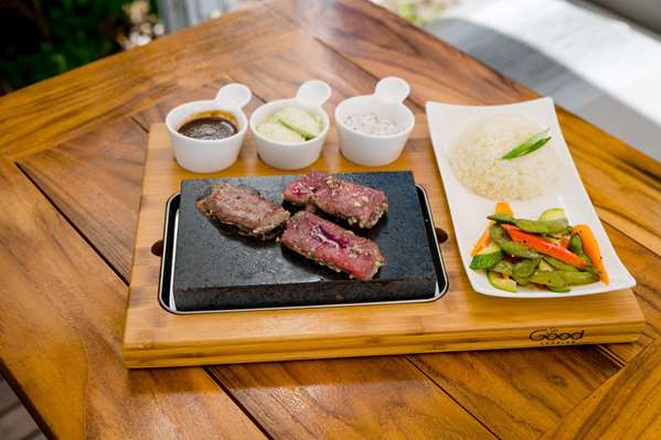 Restaurant - Oceans Edge Hotel & Marina Key West