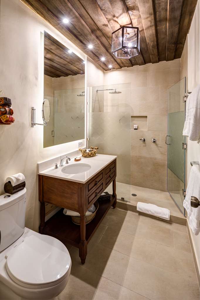Porta Hotel Antigua-guestroom-Guest Room,Bathroom,On-Site.jpg