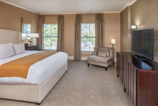  - Portland Regency Hotel