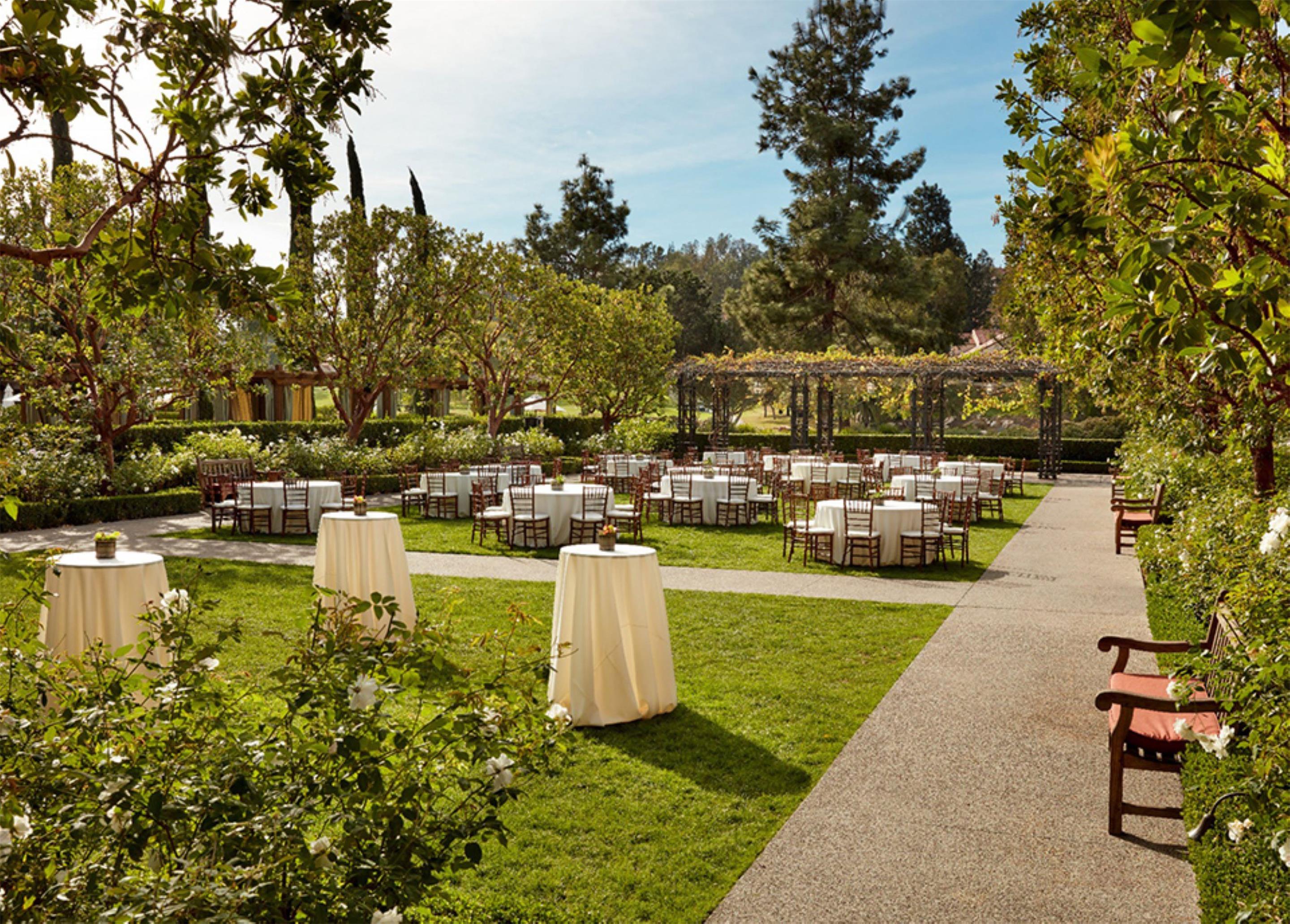Outdoor Wedding | Rancho Bernardo Inn