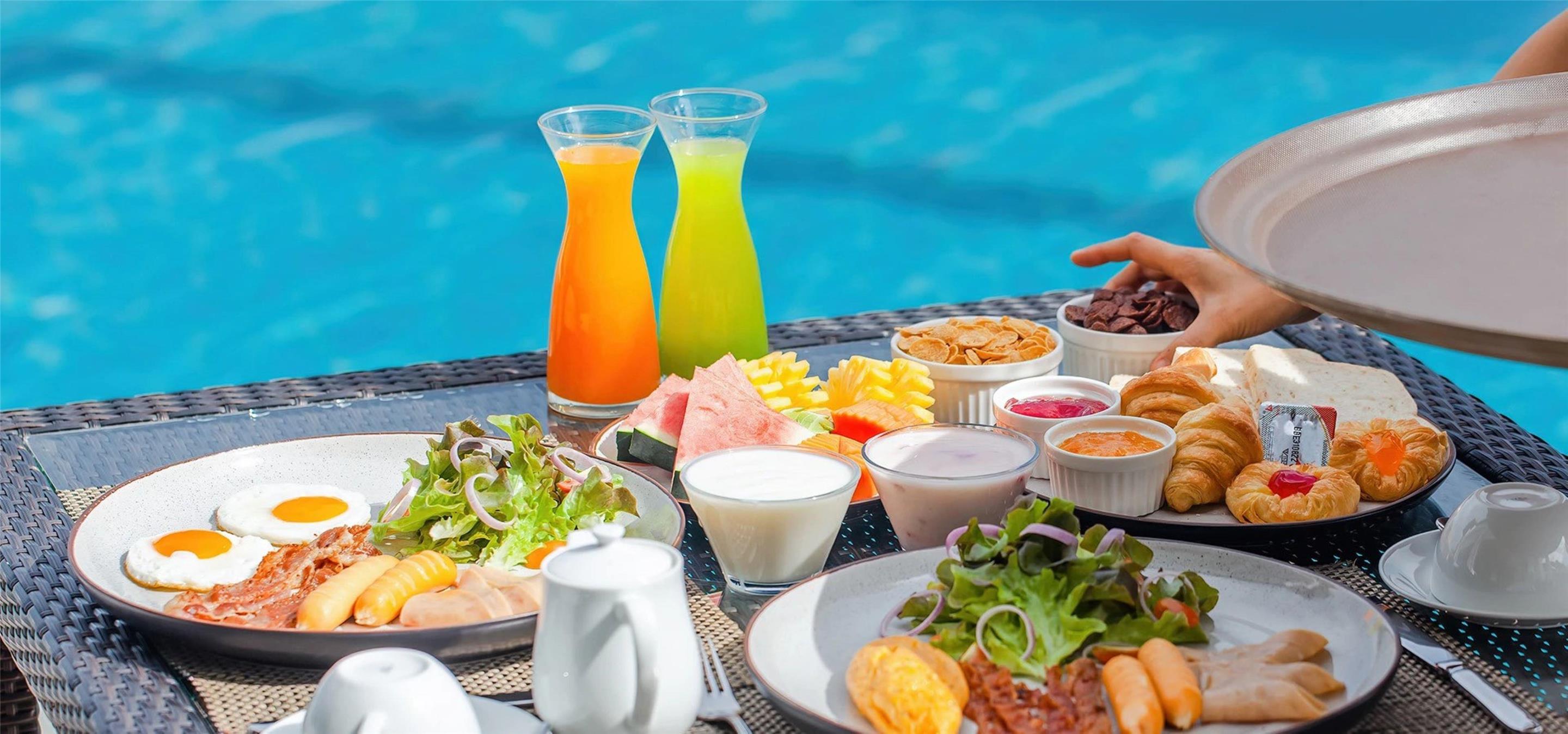 Dive-In Dining | Rancho Bernardo Inn