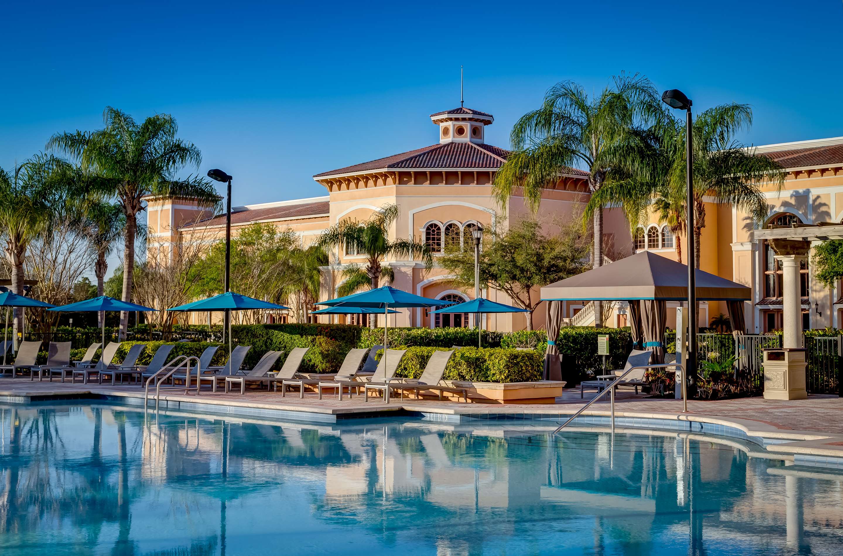 Swimming Pools (Cabana Pool) | Rosen Shingle Creek