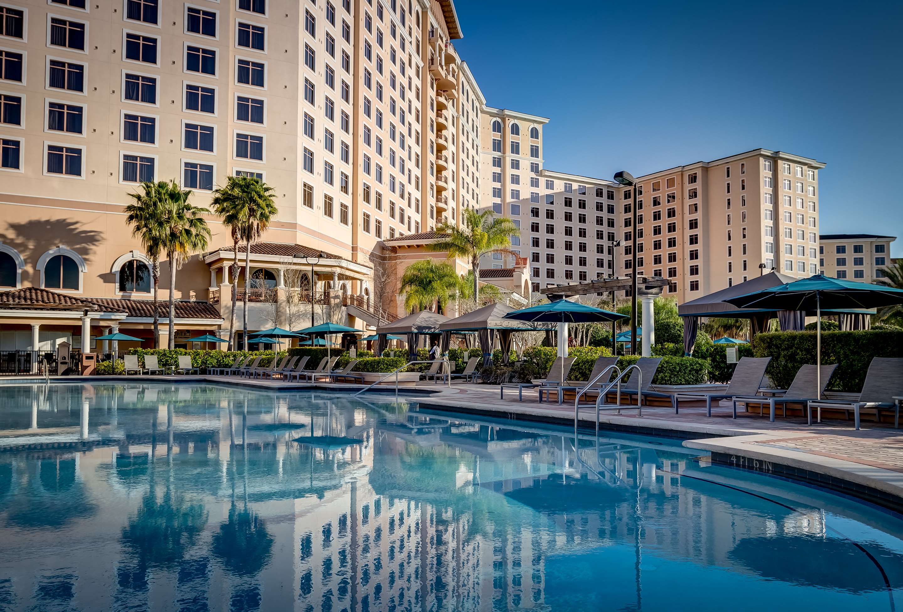 Swimming Pools (Cabana Pool) | Rosen Shingle Creek