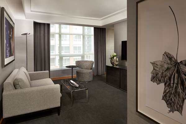 Suite - SoHo Metropolitan Hotel & Residences Toronto