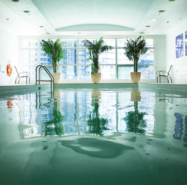 Pool - SoHo Metropolitan Hotel & Residences Toronto