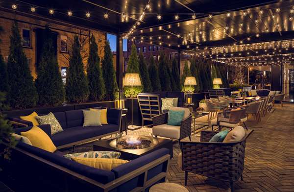 Restaurant - Sophy Hotel Hyde Park Chicago