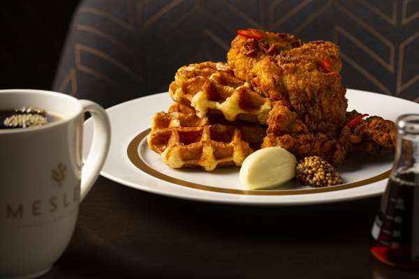 Restaurant - Sophy Hotel Hyde Park Chicago