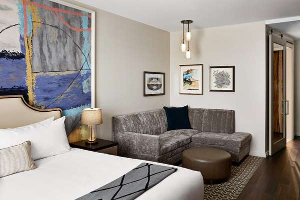  - Sophy Hotel Hyde Park Chicago