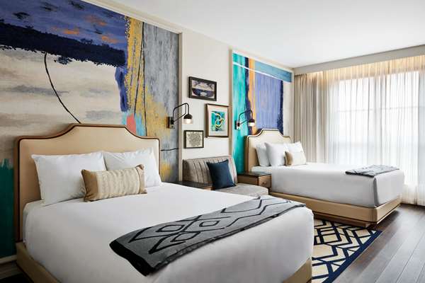  - Sophy Hotel Hyde Park Chicago