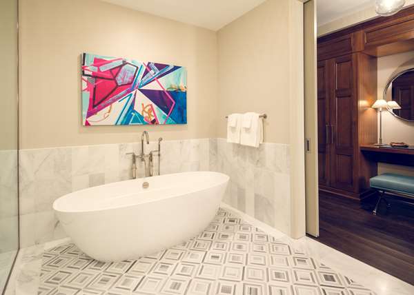  - Sophy Hotel Hyde Park Chicago